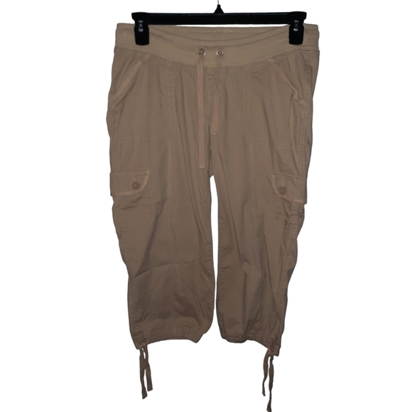 Motherhood Maternity Tan Capris Medium - Picture 1 of 7